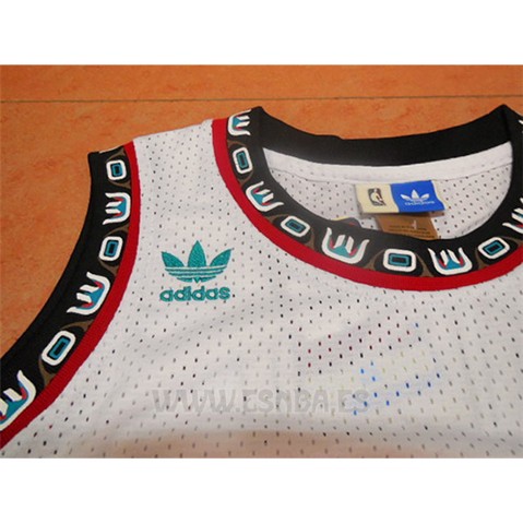 Camiseta Historic Retro Vancouver Grizzlies Mike Bibby #10 Blanco